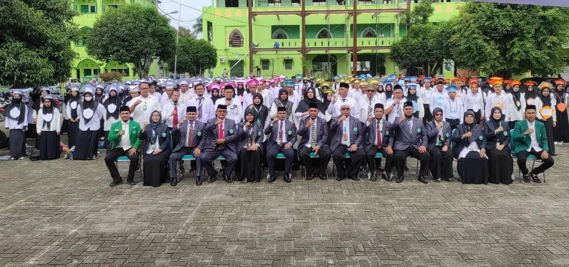 PENGENALAN KEHIDUPAN KAMPUS UNIVA MEDAN: MEMBENTUK MAHASISWA BERKUALITAS MENUJU MASA DEPAN YANG CERAH